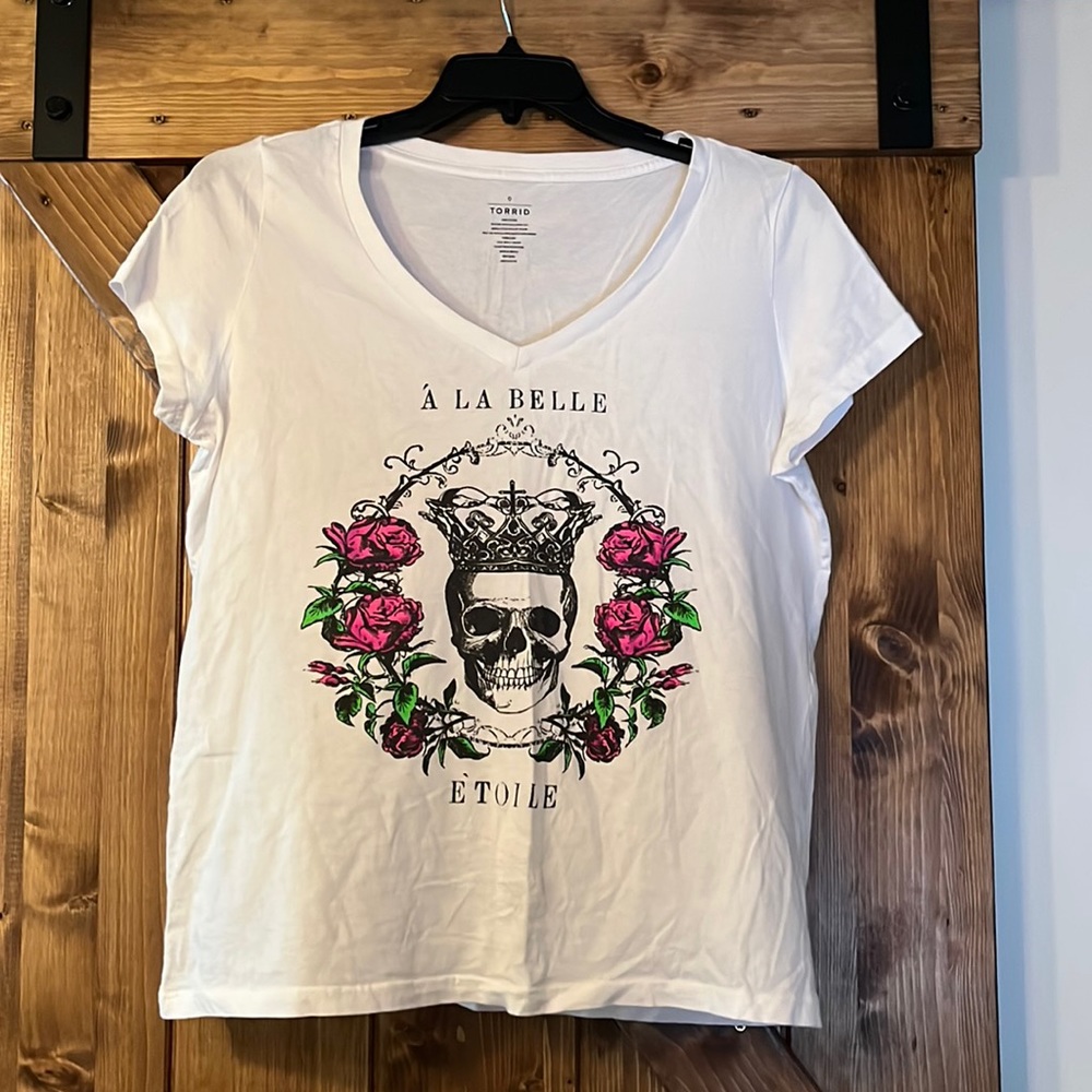 Torrid skull t-shirt